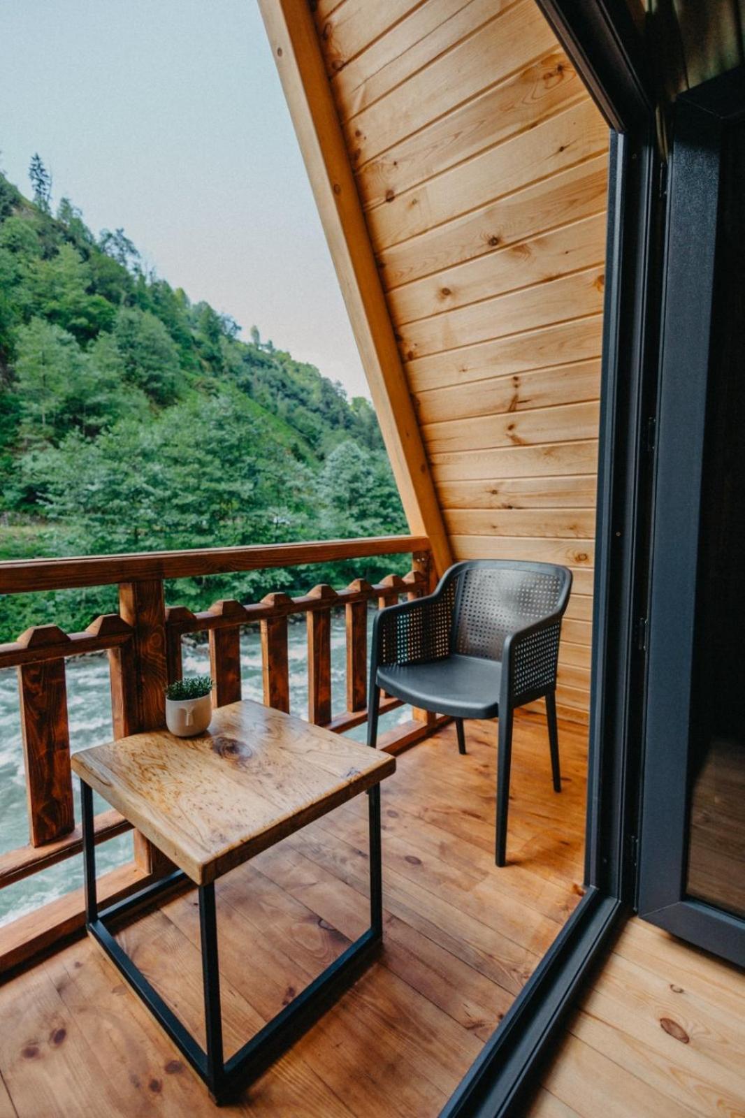 Chalet Molaverbungalov Camlihemsin